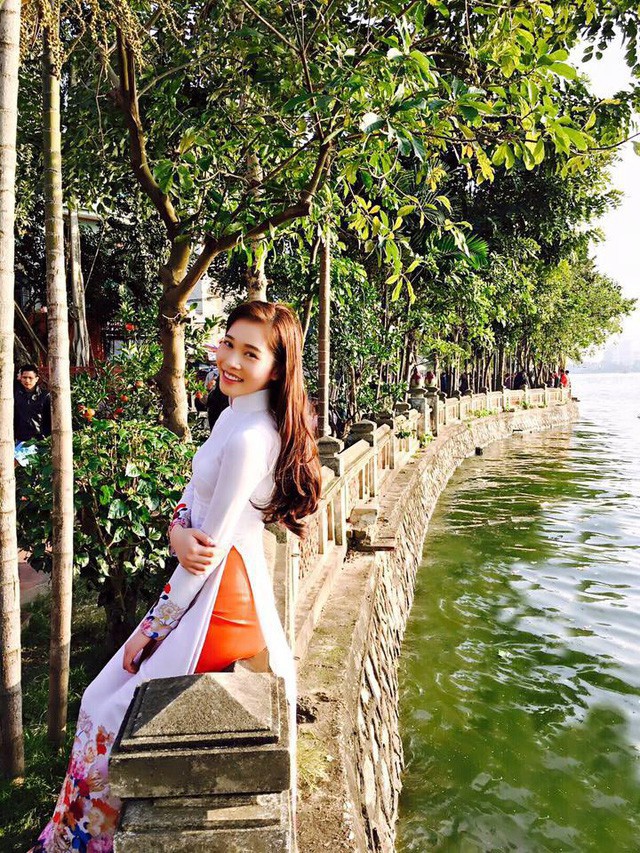  Nhan sắc xinh đẹp của cô gái nắm giữ trái tim người đàn ông quyền lực Shark Phạm Thanh Hưng - Ảnh 10.