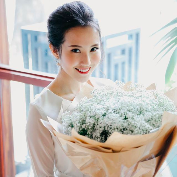 Đẳng cấp của thiếu gia Việt: Bạn gái ai cũng xinh không phải dạng vừa! - Ảnh 2.