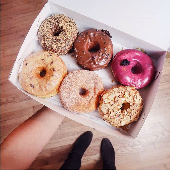 9 thương hiệu bánh Donut ngon ở Mỹ được giới trẻ chia sẻ cực nhiều trên Instagram - Ảnh 7.