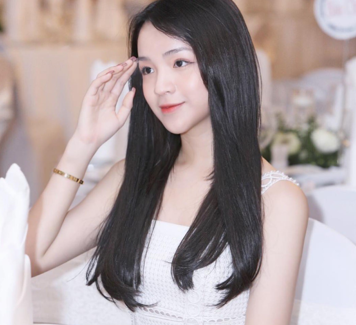 Đẳng cấp của thiếu gia Việt: Bạn gái ai cũng xinh không phải dạng vừa! - Ảnh 9. Đẳng cấp của thiếu gia Việt: Bạn gái ai cũng xinh không phải dạng vừa! - Ảnh 9.