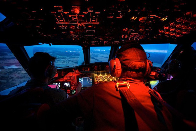 Bí ẩn MH370: Ngành công nghiệp hàng không thế giới vẫn chưa làm được điều một chiếc điện thoại bình thường làm dễ dàng - Ảnh 1.