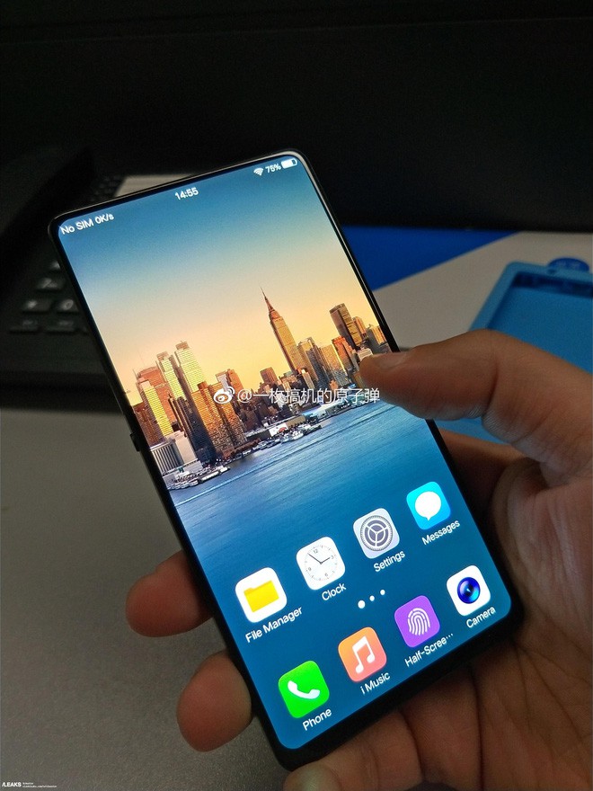 Vivo chuẩn bị ra mắt smartphone màn hình vô cực 100%, không hề có tai thỏ? - Ảnh 1.