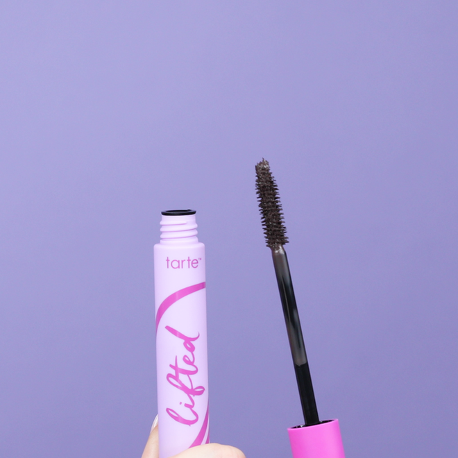 7 cây mascara an toàn cả với những đôi mắt nhạy cảm dễ kích ứng nhất  - Ảnh 2.