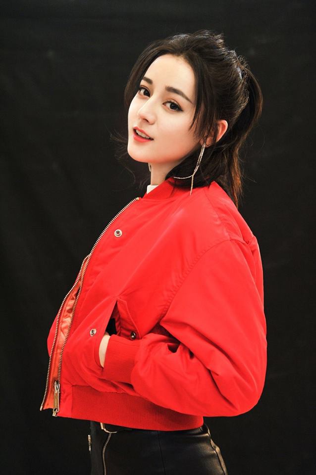 Triệu Lệ Dĩnh vượt mặt đ&agrave;n chị Phạm Băng Băng, Dương Mịch trong cuộc chiến tầm ảnh hưởng gi&aacute; trị thương mại 2017 - Ảnh 9.