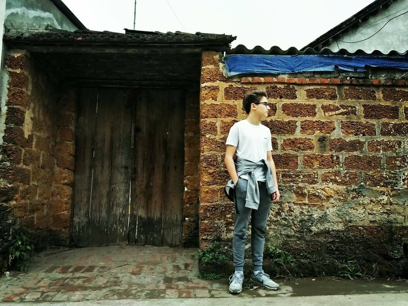 Cậu bạn ngoại quốc nổi tiếng với 3s lên Thời sự: Cao 1m76, biết nói 6 thứ tiếng - Ảnh 6.