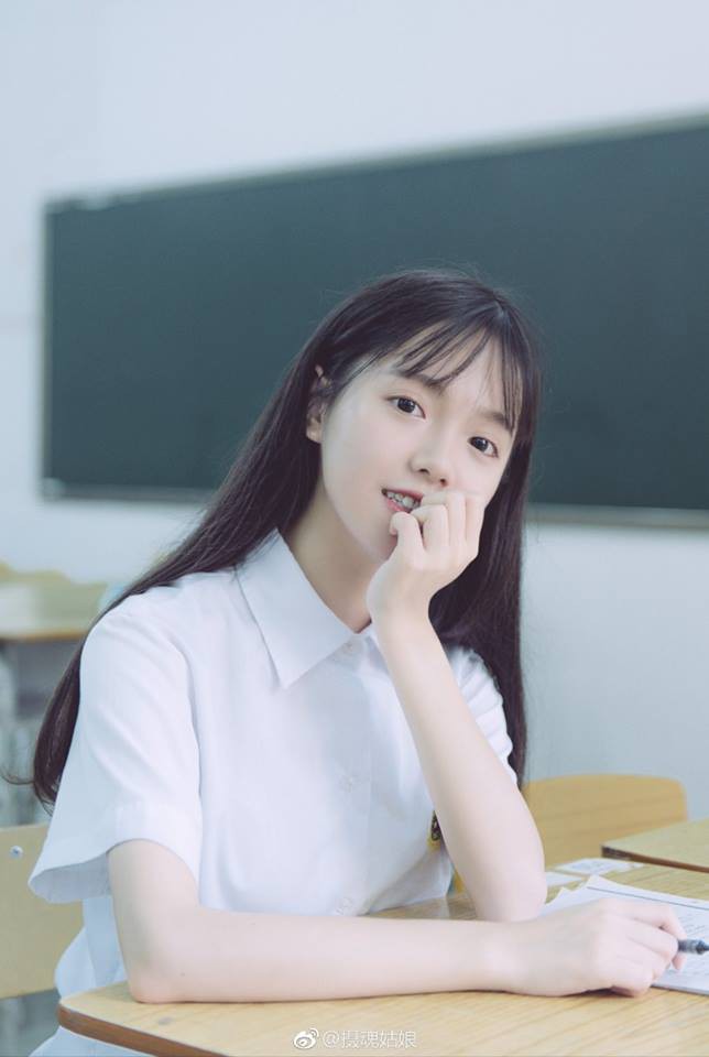 Xinh trong trẻo và nhẹ nhàng, đây hẳn là tình đầu của mọi chàng trai! - Ảnh 3.