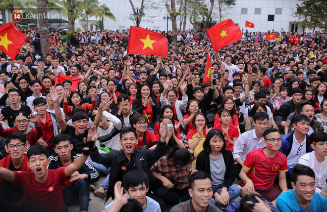 Công ty ở Đà Nẵng thưởng nóng lương và đãi tiệc nhân viên ăn mừng U23 Việt Nam vào chung kết - Ảnh 2.