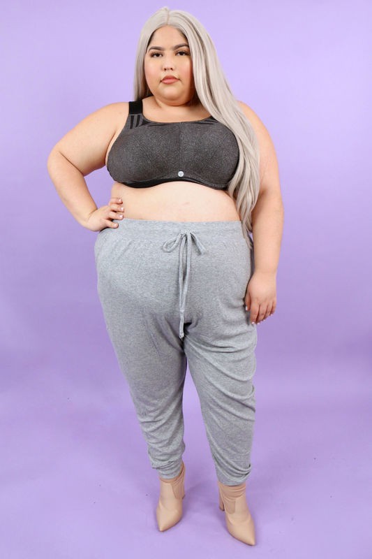 2 c&ocirc; n&agrave;ng n&agrave;y sẽ chứng minh cho bạn thấy: ai cũng c&oacute; thể ăn vận sexy như Kim Kardashian m&agrave; chẳng cần d&aacute;ng đẹp - Ảnh 10.