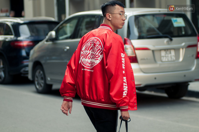 Street style 2 miền: giới trẻ Nam Bắc lên đồ đẹp không thua nước ngoài, street style tràn ngập gam đỏ và xanh dương - Ảnh 18.