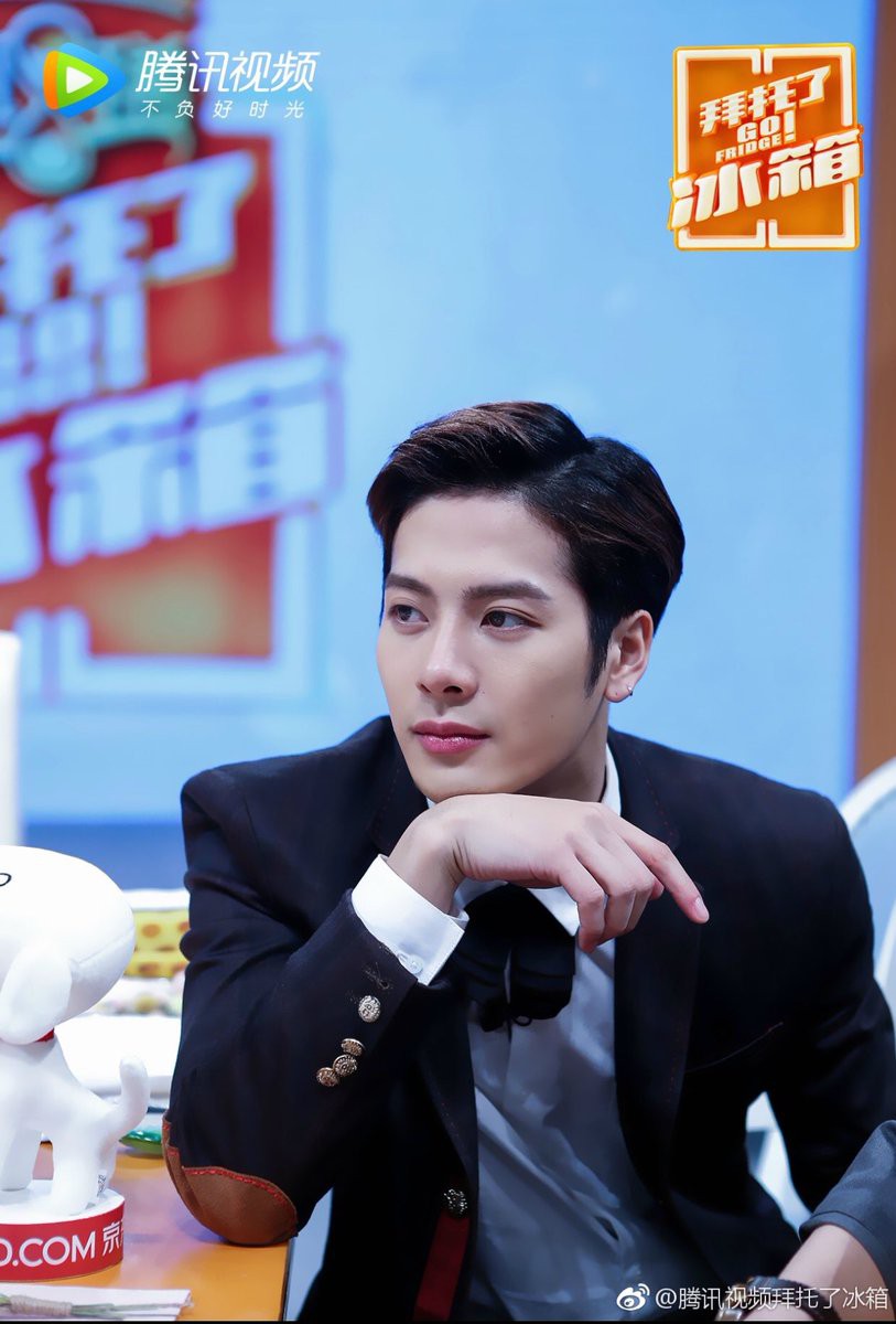 Hội idol Kpop debut để hát nhưng nên... làm nghề khác thì hơn (P.2) - Ảnh 6. Hội idol Kpop debut để hát nhưng nên... làm nghề khác thì hơn (P.2) - Ảnh 6.