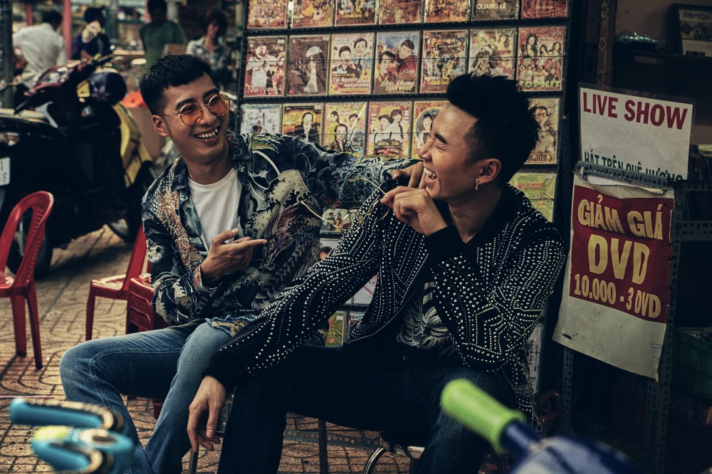 Quan trọng là thần thái - câu nói hot nhất đầu năm nay đã được Only C và Karik hô biến thành giai điệu vui nhộn - Ảnh 2. Quan trọng là thần thái - câu nói hot nhất đầu năm nay đã được Only C và Karik hô biến thành giai điệu vui nhộn - Ảnh 2.