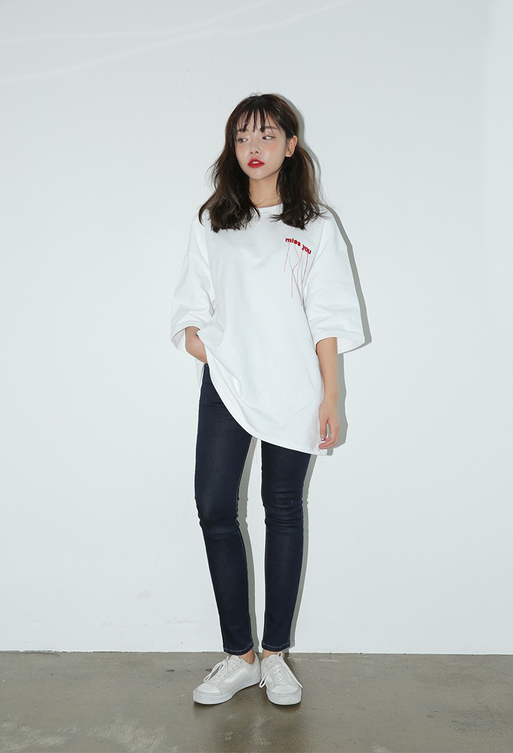 Sắm gì thì sắm, tủ đồ của bạn nên có đủ 4 kiểu quần jeans này để không bao giờ phải lo không có gì để mặc - Ảnh 3. Sắm gì thì sắm, tủ đồ của bạn nên có đủ 4 kiểu quần jeans này để không bao giờ phải lo không có gì để mặc - Ảnh 3.
