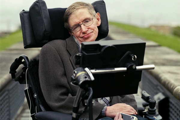 Stephen Hawking: Trí tuệ nhân tạo có thể là điều tồi tệ nhất trong lịch sử văn minh của nhân loại - Ảnh 1.