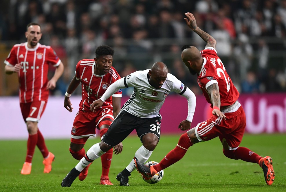 Besiktas 1-3 Bayern Munich: HLV Jupp Heynckes phá kỷ lục Champions League - Ảnh 7. Besiktas 1-3 Bayern Munich: HLV Jupp Heynckes phá kỷ lục Champions League - Ảnh 7.