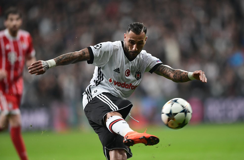 Besiktas 1-3 Bayern Munich: HLV Jupp Heynckes phá kỷ lục Champions League - Ảnh 6. Besiktas 1-3 Bayern Munich: HLV Jupp Heynckes phá kỷ lục Champions League - Ảnh 6.