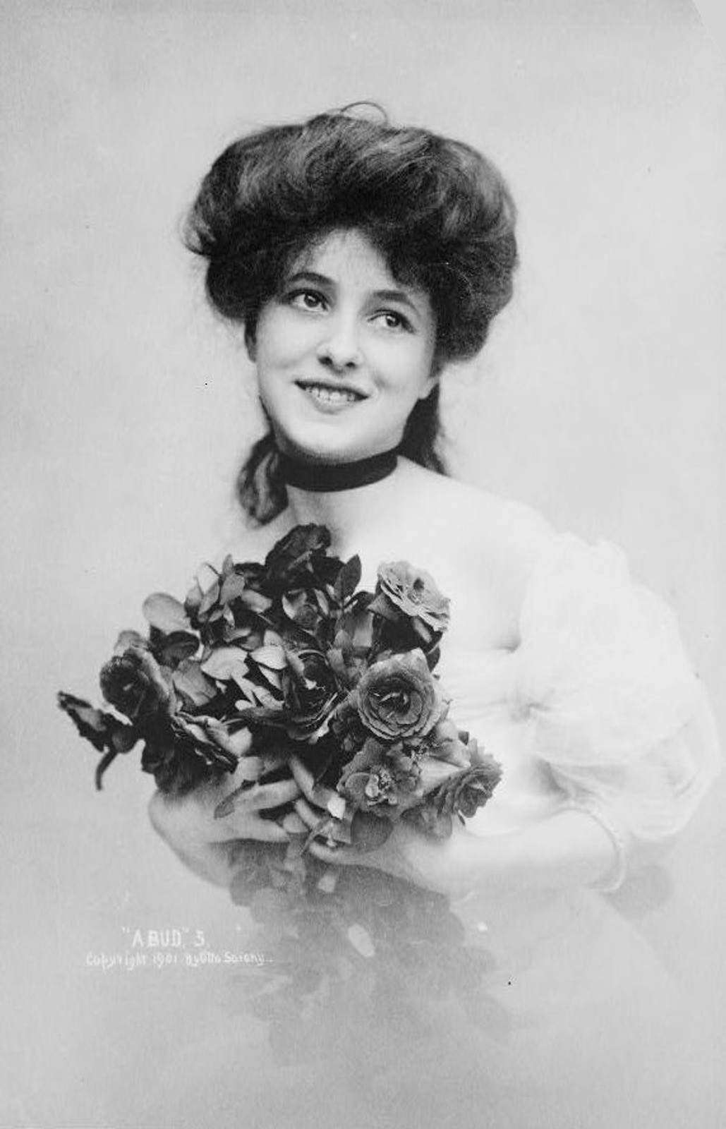 Cuộc đời thăng trầm của siêu mẫu đầu tiên trên thế giới Evelyn Nesbit: tuổi thơ nghèo khó, bị đánh đập, lạm dụng tình dục và vướng vào một vụ giết người - Ảnh 4. Cuộc đời thăng trầm của siêu mẫu đầu tiên trên thế giới Evelyn Nesbit: tuổi thơ nghèo khó, bị đánh đập, lạm dụng tình dục và vướng vào một vụ giết người - Ảnh 4.