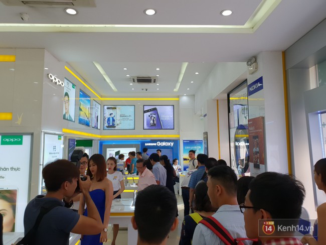 Hôm nay, bộ đôi Samsung Galaxy S9/S9+ chính thức mở bán tại Việt Nam: phiên bản Tím Lilac có lượng đặt hàng trước vượt mong đợi - Ảnh 4.