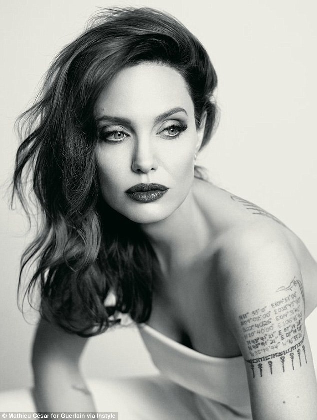 Sở hữu sắc đẹp đỉnh cao, nhưng Angelina Jolie thừa nhận thích thấy bản thân ngày càng già đi - Ảnh 1.