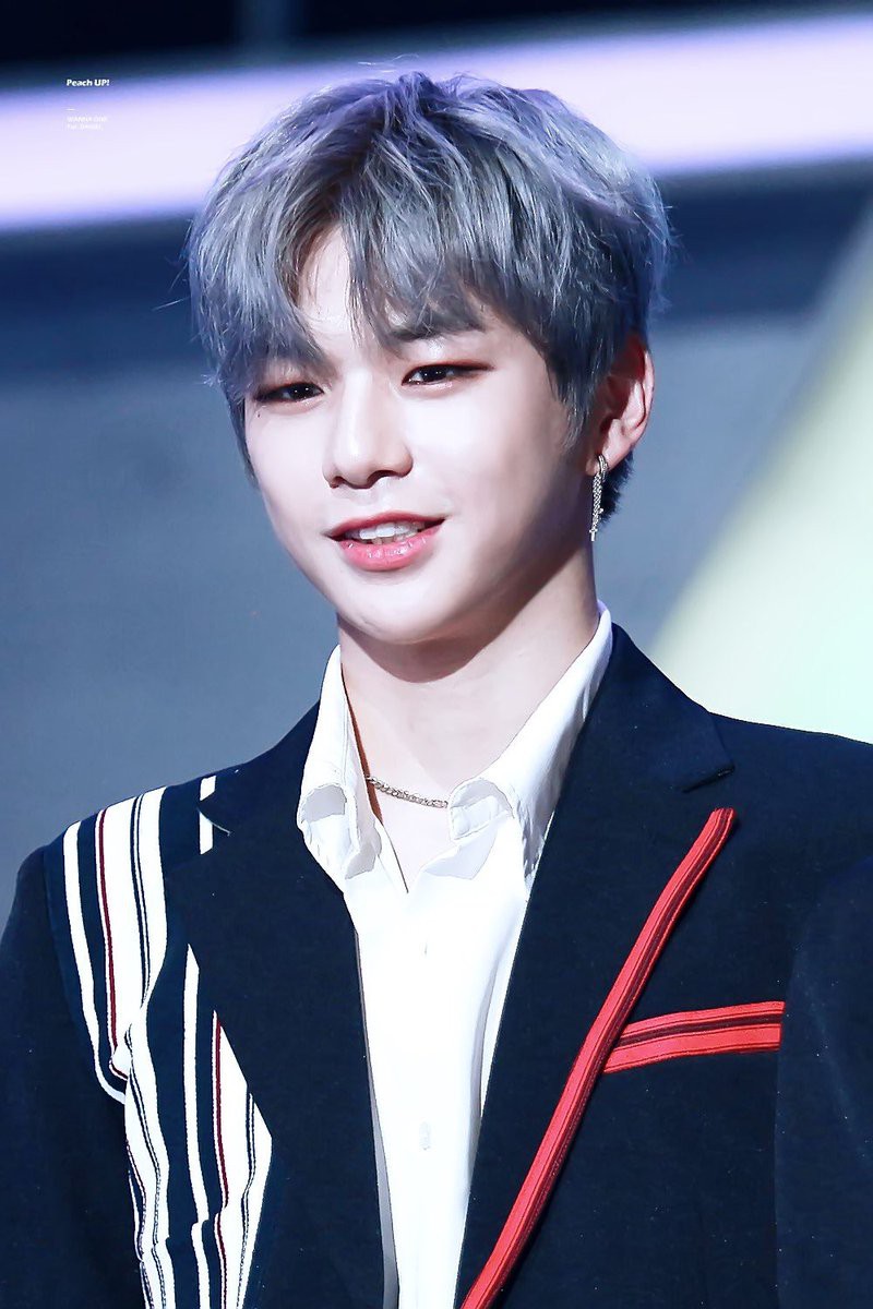 Big Bang tạo vì thế cốp nổ trước nhát nhập ngũ, mà lại hãy chẳng hot cạ đơn nhân dịp vụt khiến Hàn Quốc ngả nghiêng - ảnh 1. Big Bang tạo bởi thế li nổ trước lót gia nhập ngũ, cơ mà nhỉ chả hot văn bằng đơn nhân phiết khiến Hàn Quốc ngả nghiêng - hình 1.