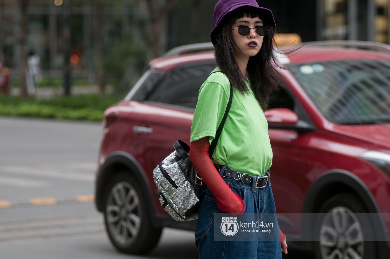 Giới trẻ 2 miền chinh phục loạt hot trend, khoe street style siêu cool và thời thượng ngắm là mê - Ảnh 23. Giới trẻ 2 miền chinh phục loạt hot trend, khoe street style siêu cool và thời thượng ngắm là mê - Ảnh 23.