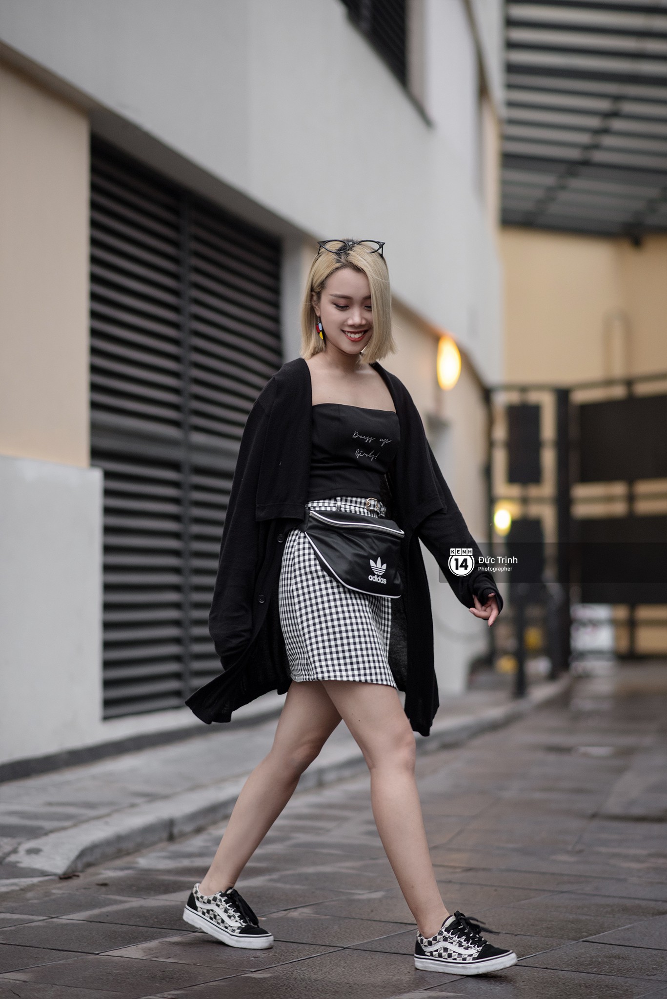 Giới trẻ 2 miền chinh phục loạt hot trend, khoe street style siêu cool và thời thượng ngắm là mê - Ảnh 16. Giới trẻ 2 miền chinh phục loạt hot trend, khoe street style siêu cool và thời thượng ngắm là mê - Ảnh 16.