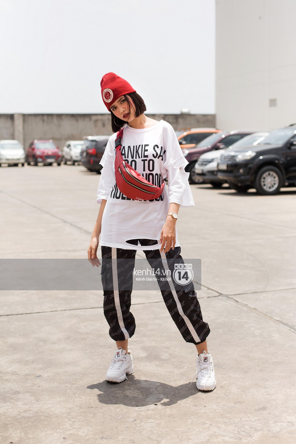 Giới trẻ 2 miền chinh phục loạt hot trend, khoe street style siêu cool và thời thượng ngắm là mê - Ảnh 1. Giới trẻ 2 miền chinh phục loạt hot trend, khoe street style siêu cool và thời thượng ngắm là mê - Ảnh 1.