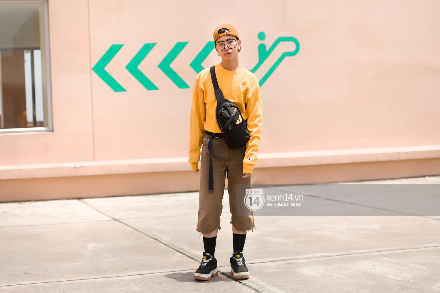 Giới trẻ 2 miền chinh phục loạt hot trend, khoe street style siêu cool và thời thượng ngắm là mê - Ảnh 8. Giới trẻ 2 miền chinh phục loạt hot trend, khoe street style siêu cool và thời thượng ngắm là mê - Ảnh 8.