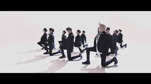 Chỉ là MV dọn đường thôi mà Wanna One đã khiến fan ngất không kịp ngáp - Ảnh 1.