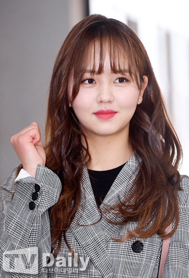 Vẻ đẹp quotmột chín  một mười quot của kim yoo jung và kim so hyun