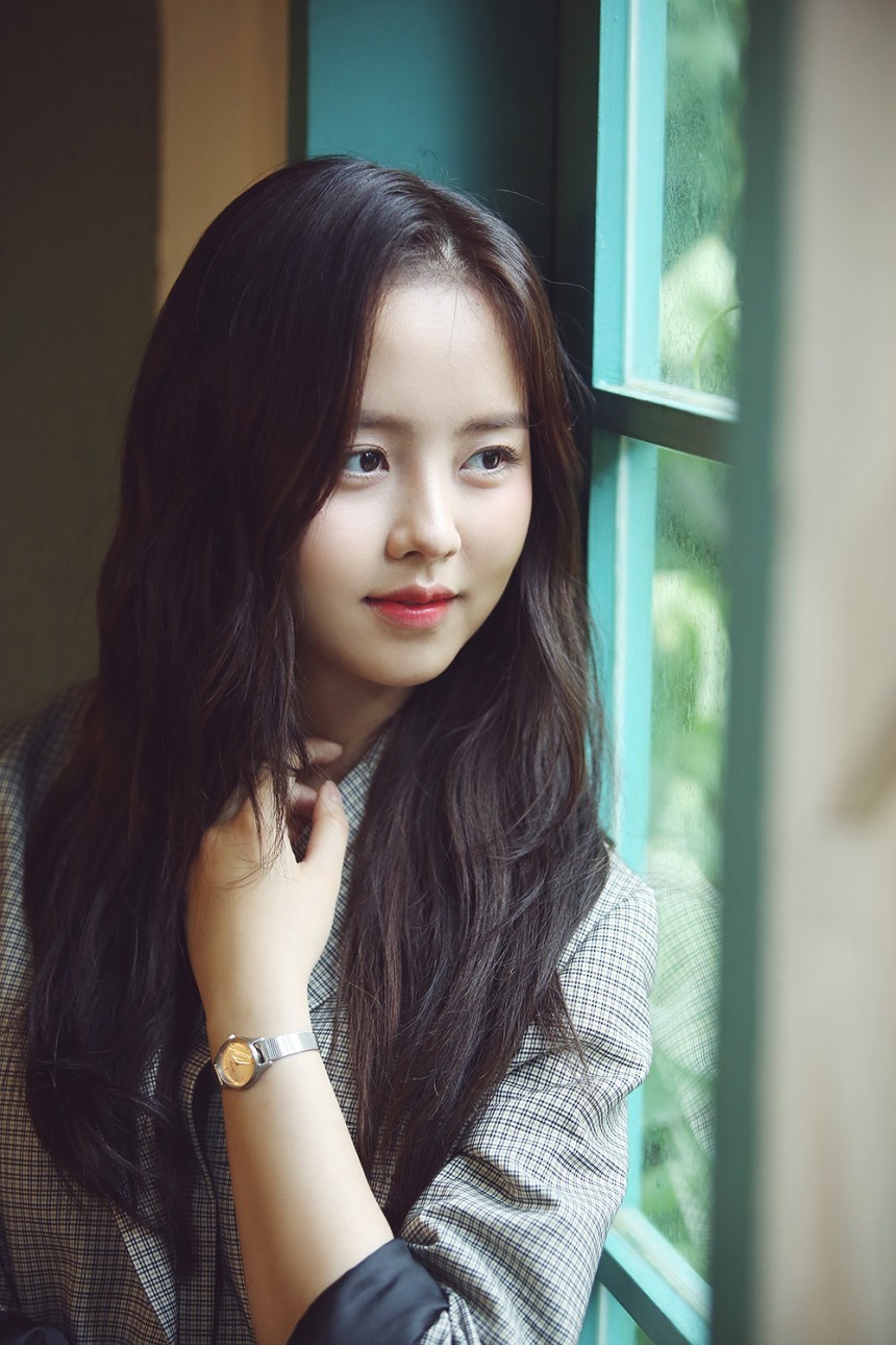 Vẻ đẹp quotmột chín  một mười quot của kim yoo jung và kim so hyun