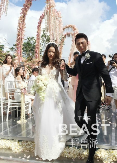 Sau 2 năm, Lâm Tâm Như lần đầu đáp trả netizen chê bai chiếc váy cưới vừa xấu vừa quê của mình - Ảnh 8.
