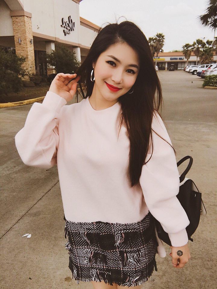 Cùng diện áo hè: Hà Hồ và Kỳ Duyên phô trương vòng 1 nở nang, Minh Hằng thì chỉ vừa đủ dùng - Ảnh 7. Cùng diện áo hè: Hà Hồ và Kỳ Duyên phô trương vòng 1 nở nang, Minh Hằng thì chỉ vừa đủ dùng - Ảnh 7.