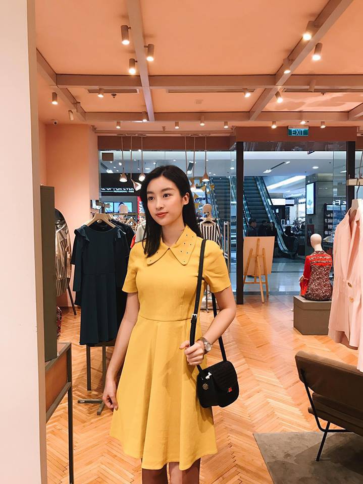Cùng diện áo hè: Hà Hồ và Kỳ Duyên phô trương vòng 1 nở nang, Minh Hằng thì chỉ vừa đủ dùng - Ảnh 4. Cùng diện áo hè: Hà Hồ và Kỳ Duyên phô trương vòng 1 nở nang, Minh Hằng thì chỉ vừa đủ dùng - Ảnh 4.