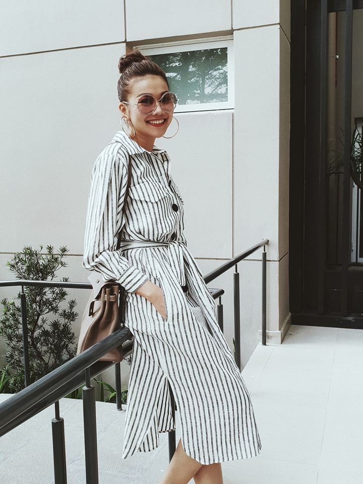 Cùng diện áo hè: Hà Hồ và Kỳ Duyên phô trương vòng 1 nở nang, Minh Hằng thì chỉ vừa đủ dùng - Ảnh 5. Cùng diện áo hè: Hà Hồ và Kỳ Duyên phô trương vòng 1 nở nang, Minh Hằng thì chỉ vừa đủ dùng - Ảnh 5.