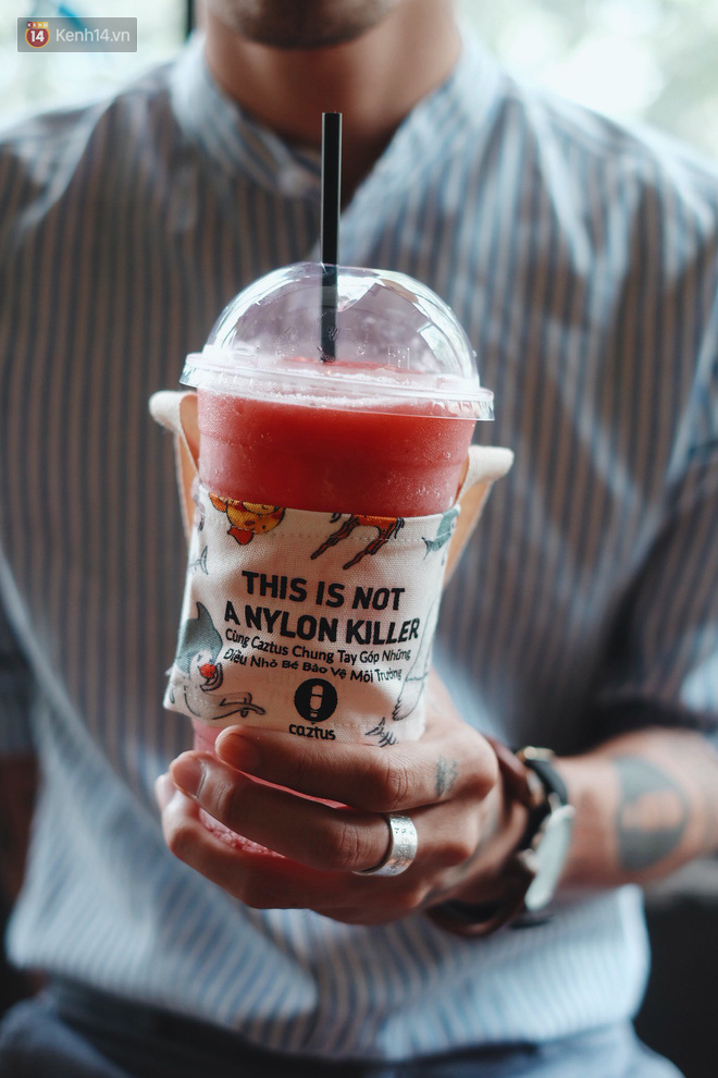 Dùng quai vải thay túi nylon đựng nước: đây là cách bảo vệ môi trường rất đáng yêu của giới trẻ Sài Gòn - Ảnh 11. Dùng quai vải thay túi nylon đựng nước: đây là cách bảo vệ môi trường rất đáng yêu của giới trẻ Sài Gòn - Ảnh 11.