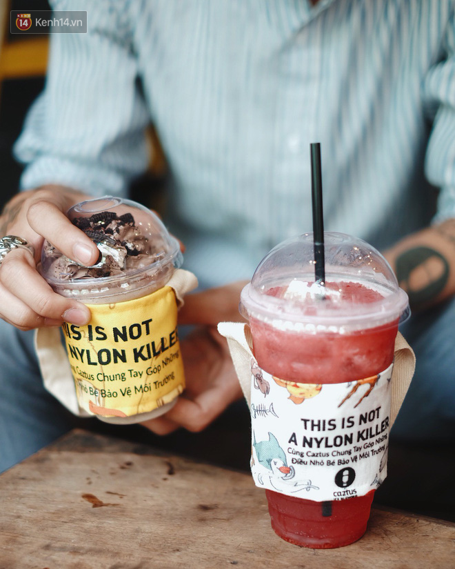 Dùng quai vải thay túi nylon đựng nước: đây là cách bảo vệ môi trường rất đáng yêu của giới trẻ Sài Gòn - Ảnh 3. Dùng quai vải thay túi nylon đựng nước: đây là cách bảo vệ môi trường rất đáng yêu của giới trẻ Sài Gòn - Ảnh 3.