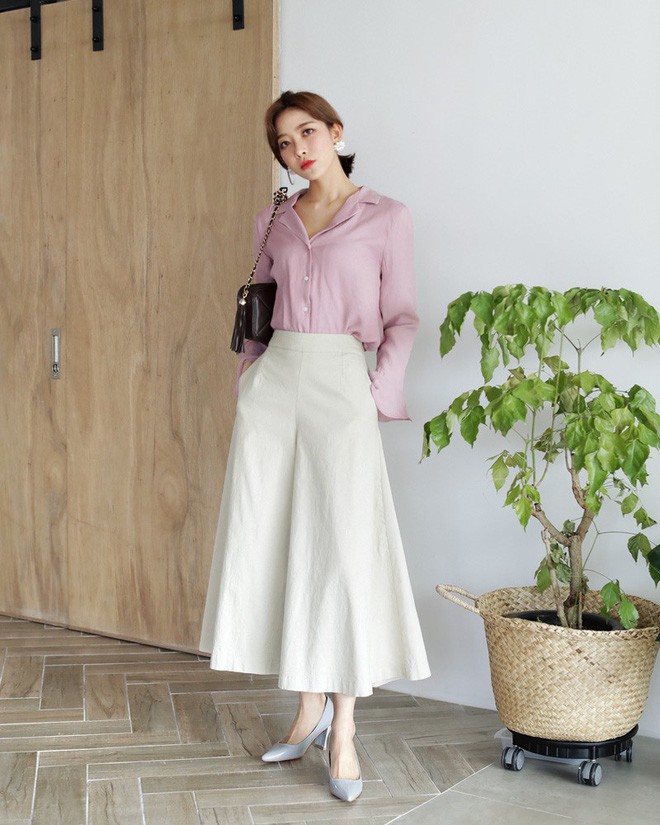 Mốt mới c&ocirc;ng sở: Quần ống rộng th&ugrave;ng th&igrave;nh nh&igrave;n tưởng v&aacute;y n&agrave;y lại c&oacute; khả năng giấu d&aacute;ng rất t&agrave;i t&igrave;nh - Ảnh 12.