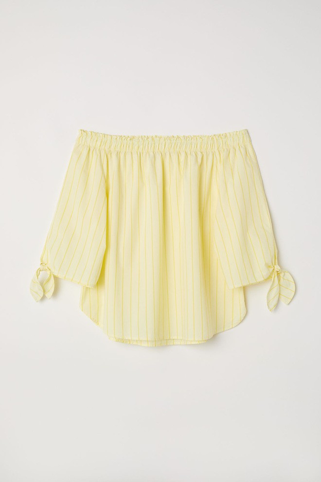 M&agrave;u v&agrave;ng đang chiếm s&oacute;ng khắp nơi, Zara v&agrave; H&M cũng cho ra mắt loạt &aacute;o v&aacute;y với gi&aacute; chưa đến 1 triệu đ&acirc;y n&agrave;y!  - Ảnh 5.