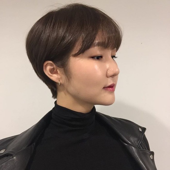 Loạt quý cô Hàn Quốc đã hack tuổi nhờ kiểu tóc tém mái lưa thưa này  - Ảnh 6.