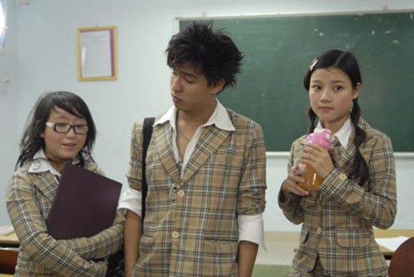 Dàn hot teen Chít và Pi sau 10 năm: Nhiều người lập gia đình, có người lại toả sáng ở vai trò khác - Ảnh 9. Dàn hot teen Chít và Pi sau 10 năm: Nhiều người lập gia đình, có người lại toả sáng ở vai trò khác - Ảnh 9.
