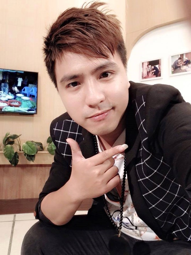 Dàn hot teen Chít và Pi sau 10 năm: Nhiều người lập gia đình, có người lại toả sáng ở vai trò khác - Ảnh 10. Dàn hot teen Chít và Pi sau 10 năm: Nhiều người lập gia đình, có người lại toả sáng ở vai trò khác - Ảnh 10.