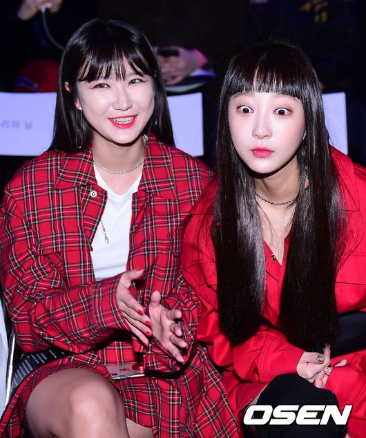 SFW ngày 4 toàn ca gây giật mình: thành viên EXID dọa ma người nhìn, Nam Tae Hyun tái xuất với style lưỡng tính - Ảnh 5. SFW ngày 4 toàn ca gây giật mình: thành viên EXID dọa ma người nhìn, Nam Tae Hyun tái xuất với style lưỡng tính - Ảnh 5.