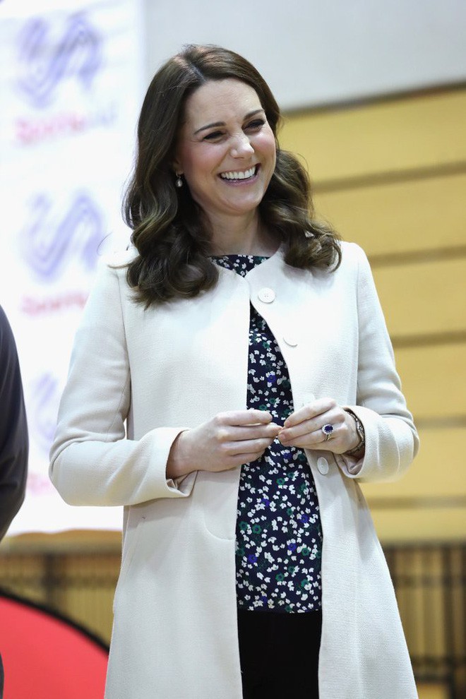 Đây chính là bí quyết đẹp hơn mỗi ngày ngay cả khi bầu bí của Công nương Kate Middleton  - Ảnh 1.