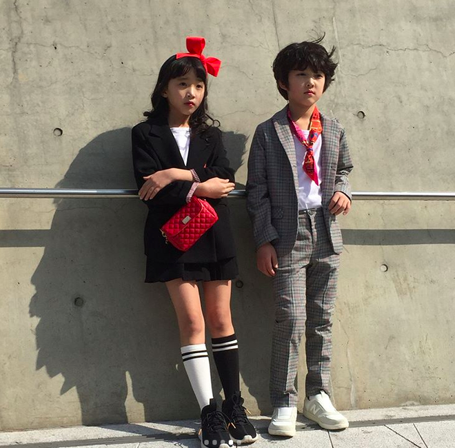 Đến hẹn lại lên, loạt nhóc tì khuấy đảo Tuần lễ Thời Trang Seoul 2018 với loạt street style cực chất cùng thần thái pose ảnh còn hơn cả người lớn  - Ảnh 25.