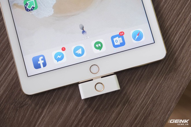 Đừng mua thứ phụ kiện ngớ ngẩn n&agrave;y cho iPhone X - Ảnh 4.