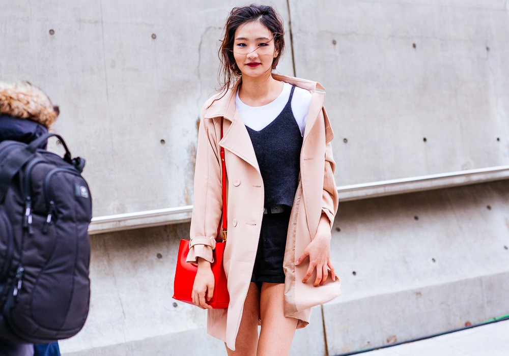 Giới trẻ Hàn Quốc luôn mặc đẹp nhưng chỉ tại Seoul Fashion Week, người ta mới có thể bắt gặp nhiều anh tài street style hội tụ đến thế - Ảnh 10. Giới trẻ Hàn Quốc luôn mặc đẹp nhưng chỉ tại Seoul Fashion Week, người ta mới có thể bắt gặp nhiều anh tài street style hội tụ đến thế - Ảnh 10.