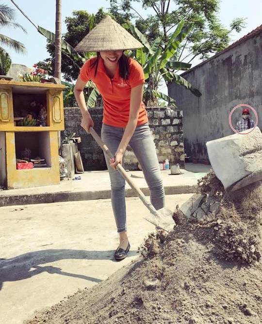 Bận sống ảo, sao Việt liên tục để những kẻ phá bĩnh đáng yêu lọt khung hình - Ảnh 8.