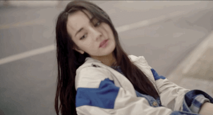 Không cần thiếu vải, Địch Lệ Nhiệt Ba vẫn sexy khó cưỡng với loạt khoảnh khắc mãn nhãn - Ảnh 4. Không cần thiếu vải, Địch Lệ Nhiệt Ba vẫn sexy khó cưỡng với loạt khoảnh khắc mãn nhãn - Ảnh 4.