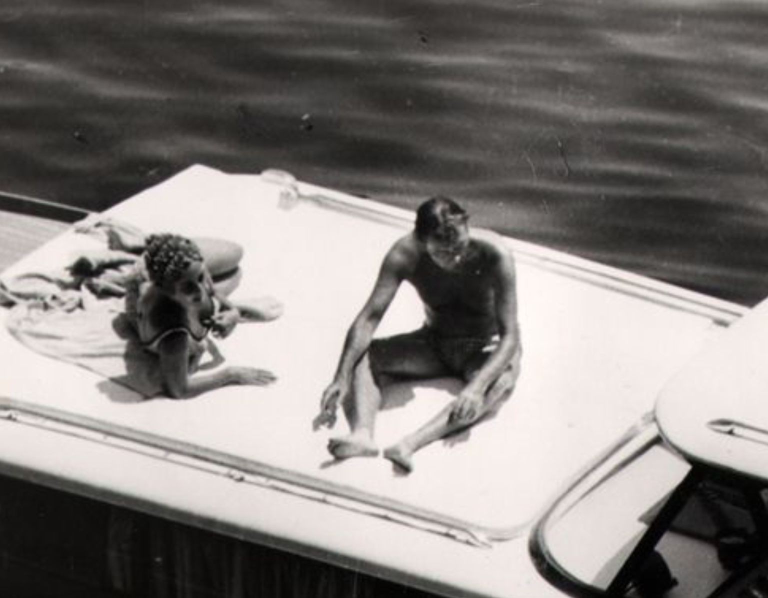 Người thứ 3 gây tranh cãi nhất lịch sử Hollywood: 2 lần giật chồng, 8 lần kết hôn nhưng cô đơn khi về già - Ảnh 11. Người thứ 3 gây tranh cãi nhất lịch sử Hollywood: 2 lần giật chồng, 8 lần kết hôn nhưng cô đơn khi về già - Ảnh 11.