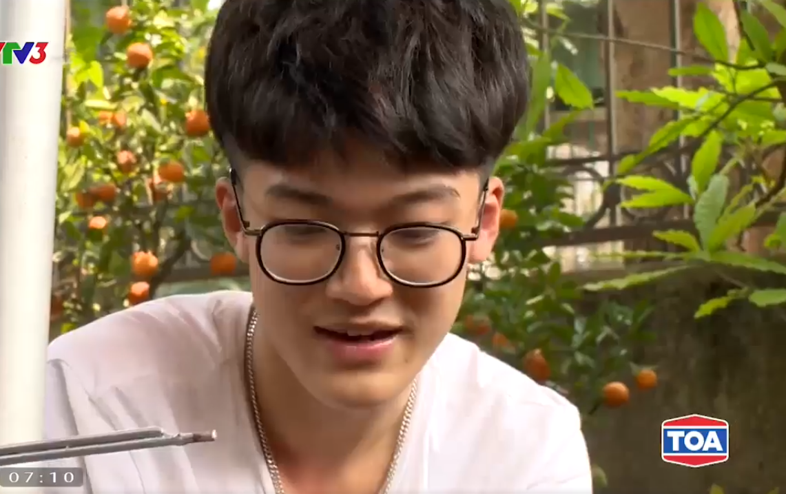 Hai nam sinh Nghệ An sáng tạo ra hệ thống biến nước mặn thành nước ngọt - Ảnh 3. Hai nam sinh Nghệ An sáng tạo ra hệ thống biến nước mặn thành nước ngọt - Ảnh 3.